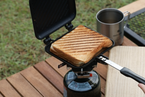 ホットサンドメーカーのようなクッカー類