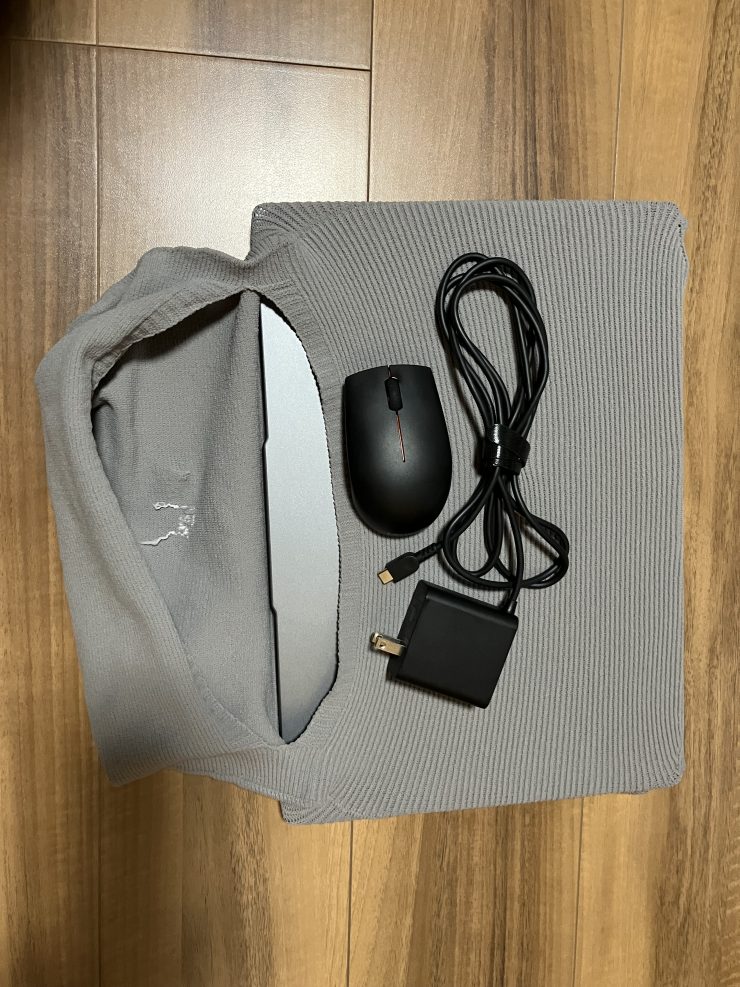 ラップトップの持ち運びに