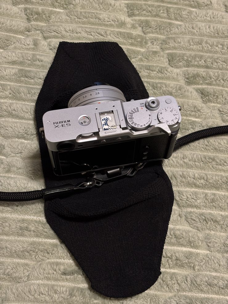 FUJIFILM X-E5 と-go polygon S