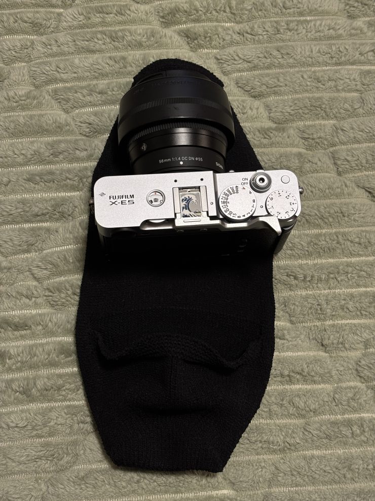 FUJIFILM X-E5 と_go polygon S