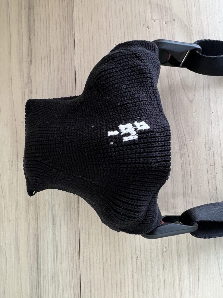 OM5 Mark2と_go polygon W for camera S 多角形・厚地タイプ 試作モデル（ブラック）