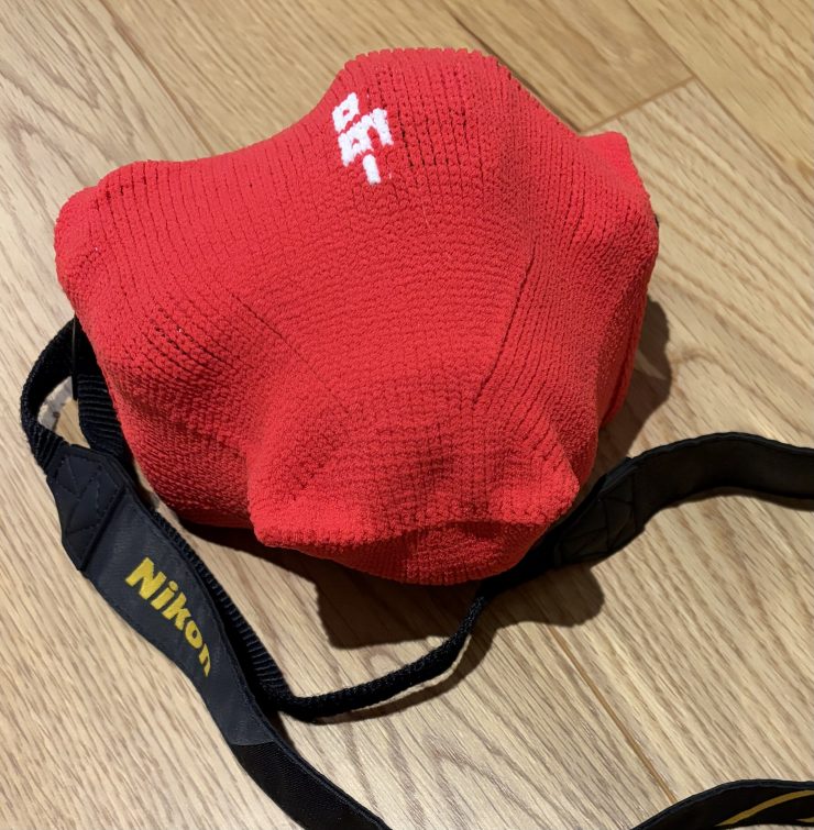 NikonZ50とgo polygon W for camera S 多角形・厚地タイプ 試作モデル（オレンジ）